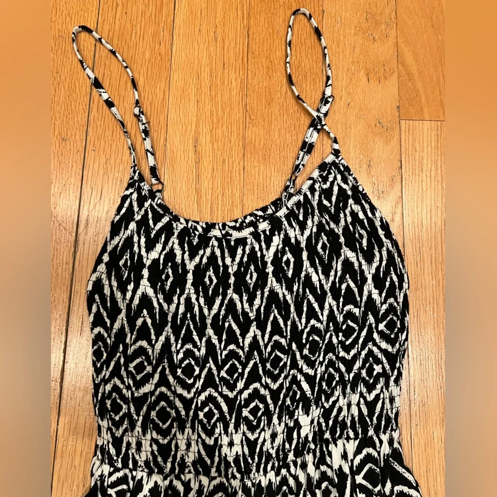Angie Monochrome Jumpsuit - Picture 5 of 7